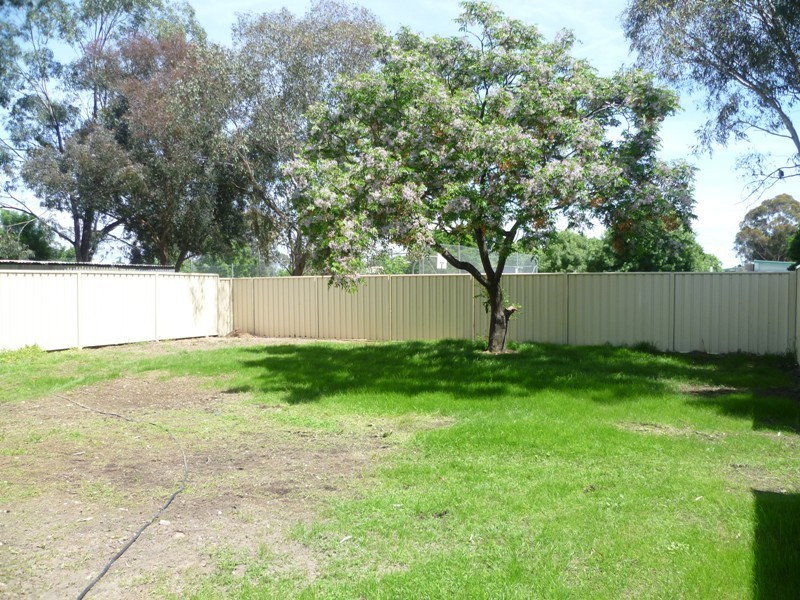105 Townsend St, Howlong NSW 2643