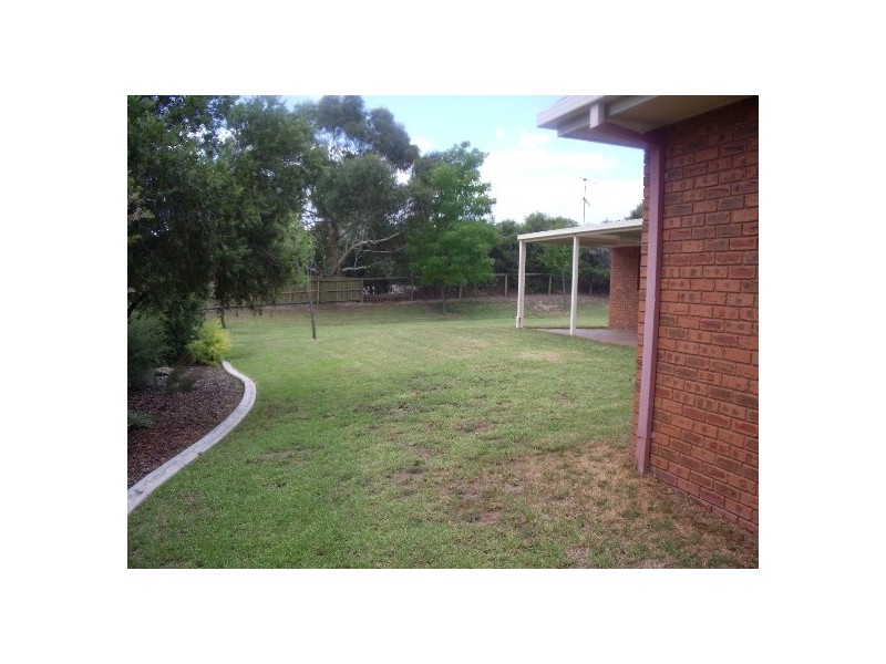 1 Lutzen Close, Baranduda VIC 3691