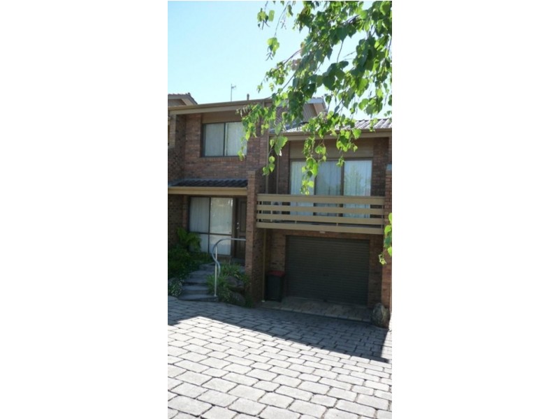 2/5 Royce Court, Wodonga VIC 3690