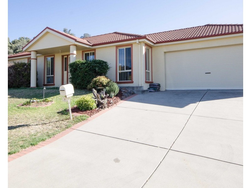 7 Latrobe Court, Wodonga VIC 3690