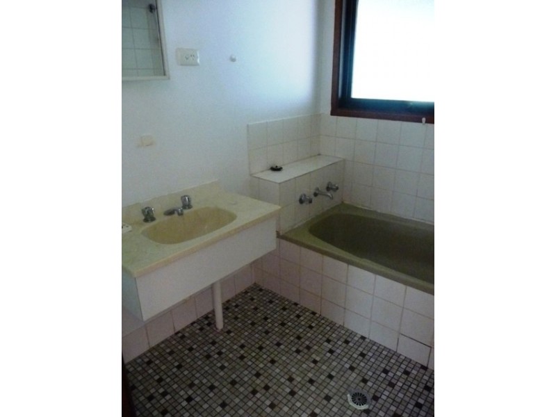 61 Emerald Avenue, Wodonga VIC 3690