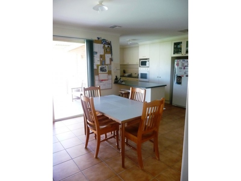 14 Saunders Circ, Wodonga VIC 3690