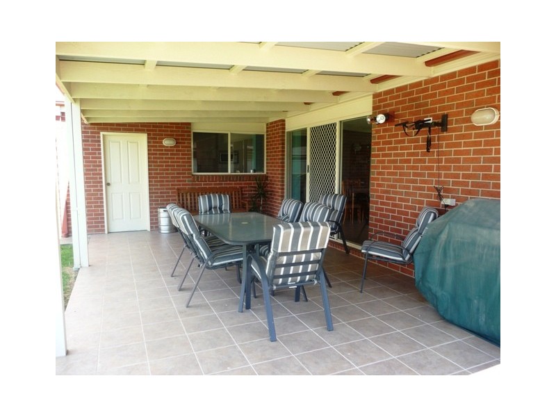 14 Saunders Circ, Wodonga VIC 3690