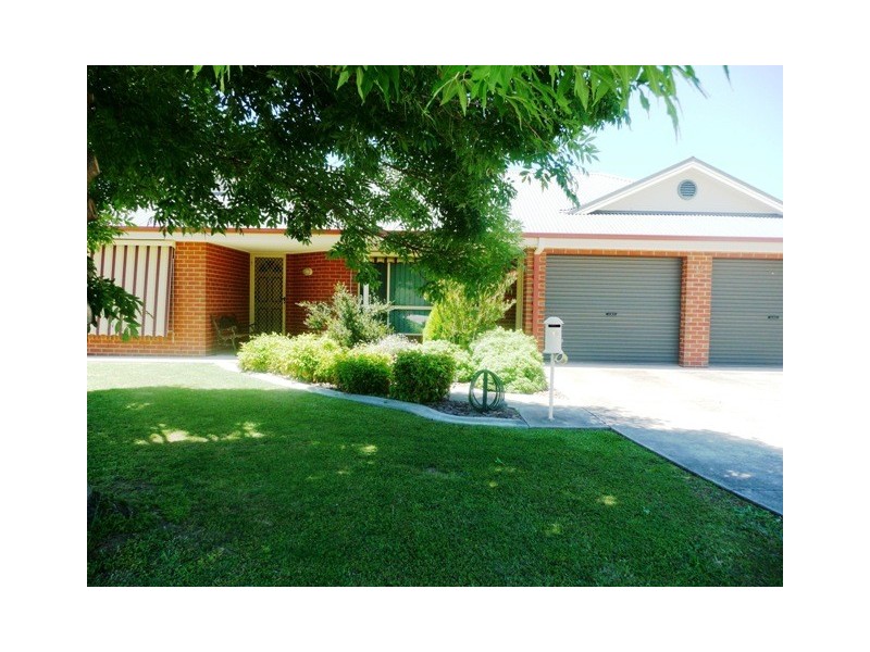 14 Saunders Circ, Wodonga VIC 3690