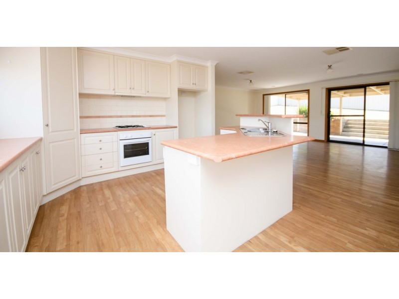 14 Swift Court, Wodonga VIC 3690