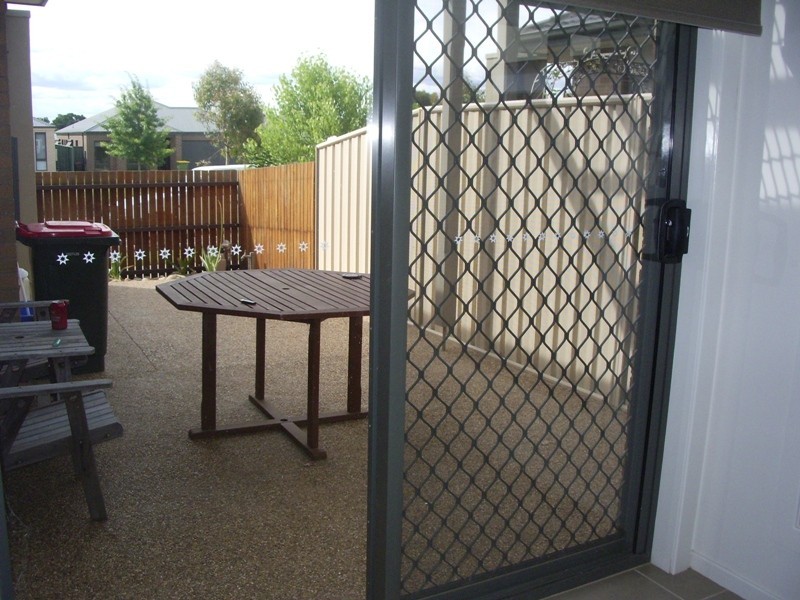 65 Victoria Cross Parade, Wodonga VIC 3690