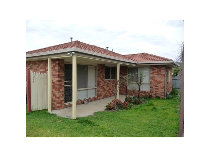 2/94 Phillips Street, Wodonga VIC 3690