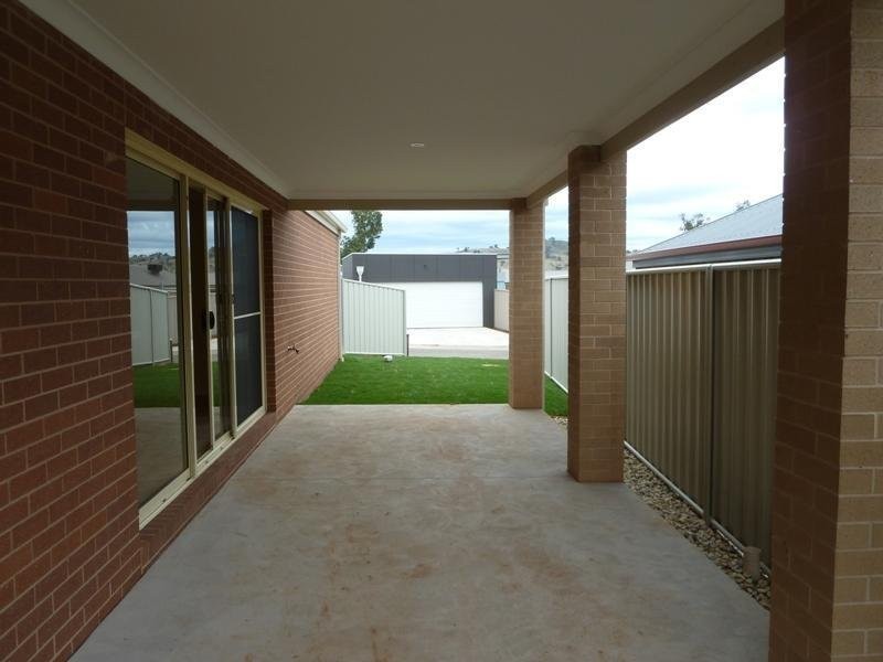 2 Dwyer Avenue, Wodonga VIC 3690