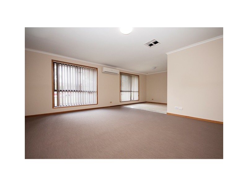 1/4 Parkview Close, Wodonga VIC 3690