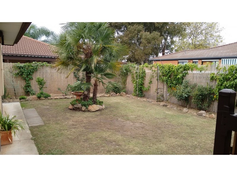 1/4 Parkview Close, Wodonga VIC 3690