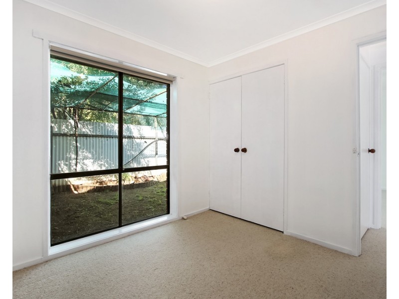 2/18 Sinnett Court, Wodonga VIC 3690