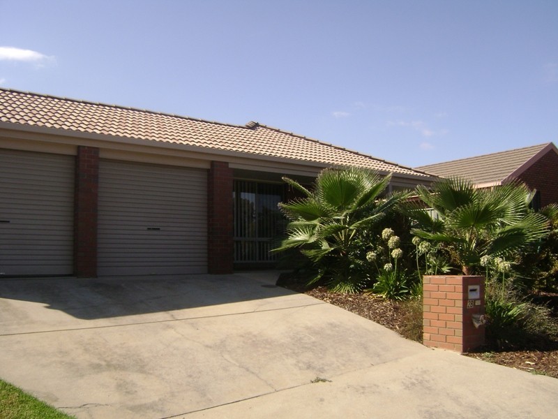 2B Chifley Street, Wodonga VIC 3690