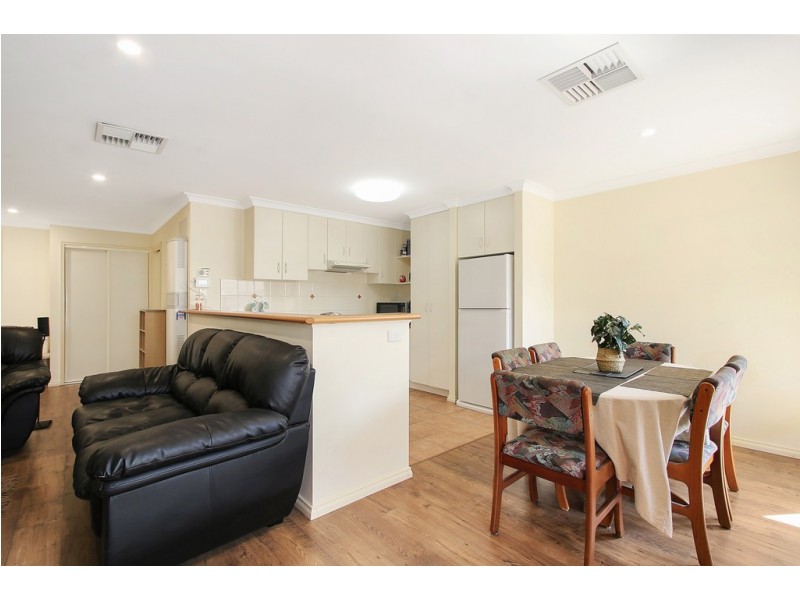 2/30 Wilson Street, Wodonga VIC 3690