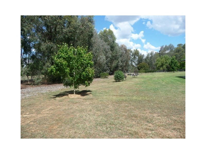 15 Indigo Drive, Barnawartha VIC 3688