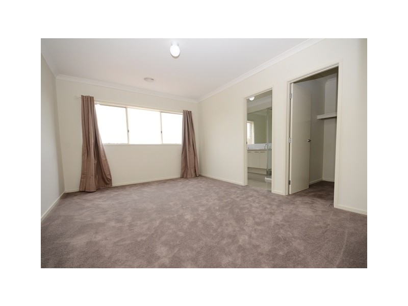 22 Donnington Drive, Wodonga VIC 3690