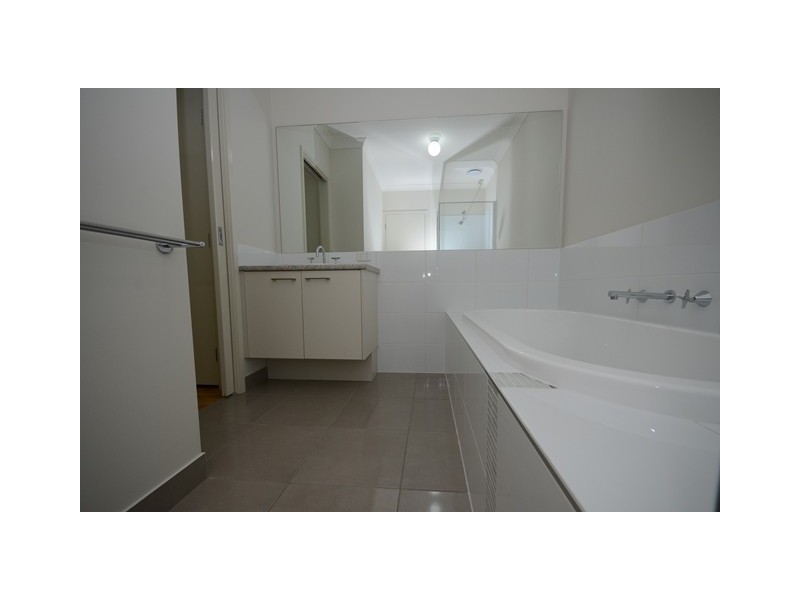 22 Donnington Drive, Wodonga VIC 3690