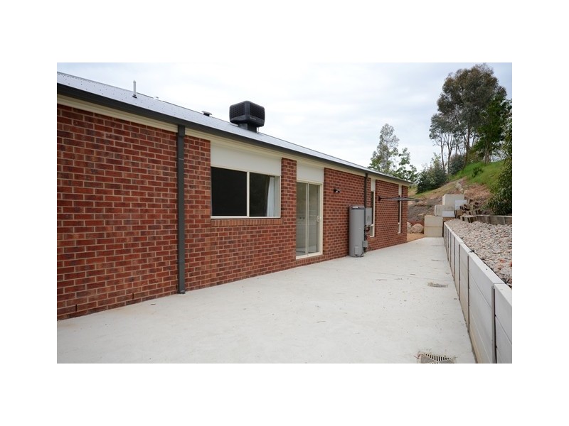 22 Donnington Drive, Wodonga VIC 3690