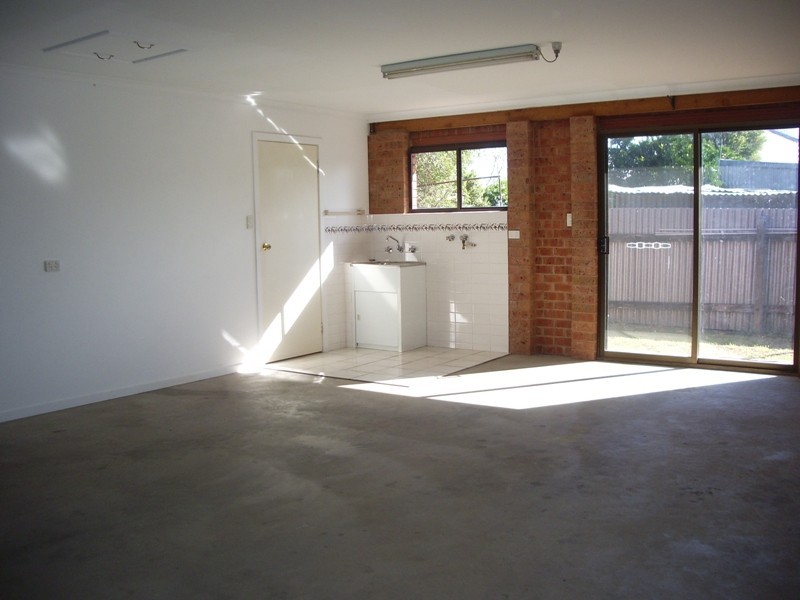 2/9 Mulqueeny Street, Wodonga VIC 3690