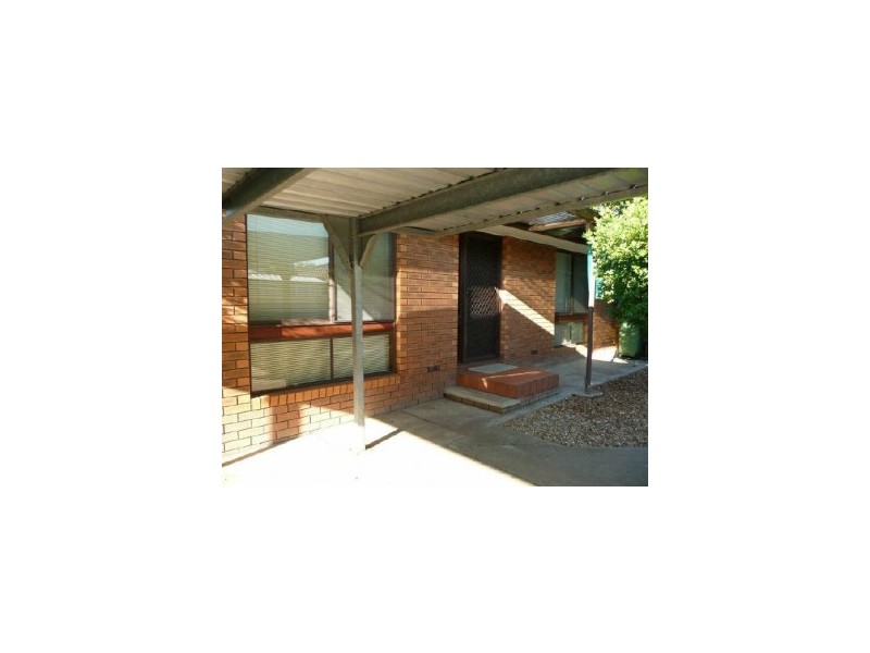2/73 Emerald Street, Wodonga VIC 3690
