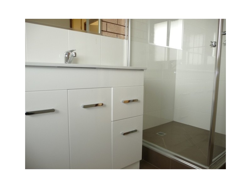 2/73 Emerald Street, Wodonga VIC 3690