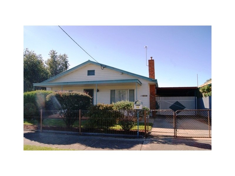 17 Glenview Ave, Wodonga VIC 3690