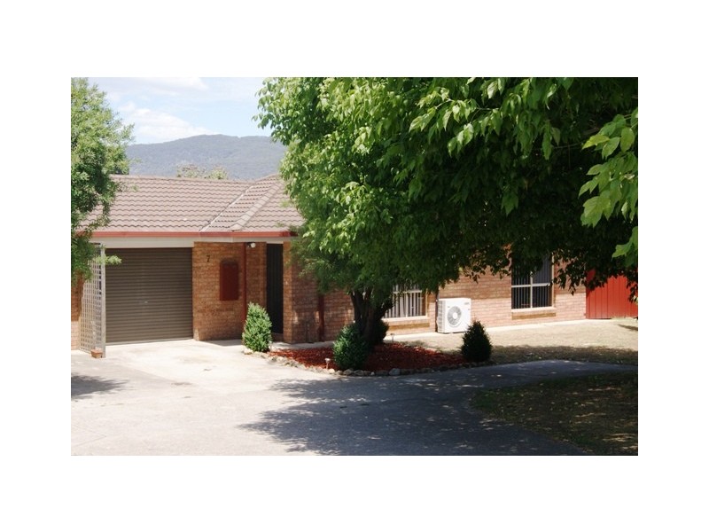 2/7 Kiewa Valley Court, Tangambalanga VIC 3691