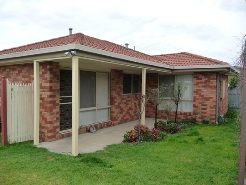 2 /94 Phillips Street, Wodonga VIC 3690