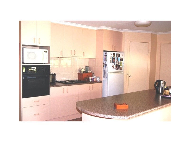 34 Falcon Circuit, Wodonga VIC 3690