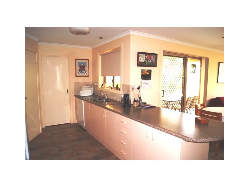 34 Falcon Circuit, Wodonga VIC 3690