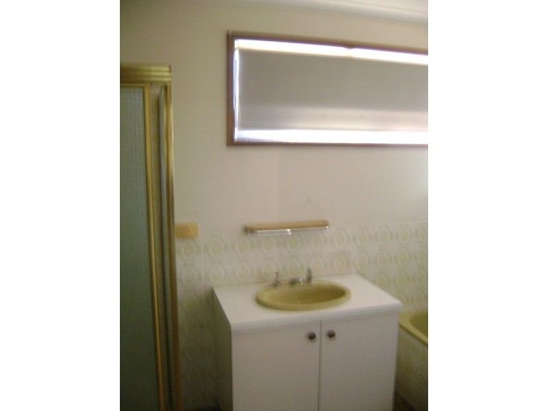 2/17 Angus Avenue, Wodonga VIC 3690