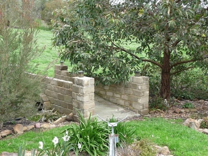 15 Yabba Road, Tallangatta East VIC 3700