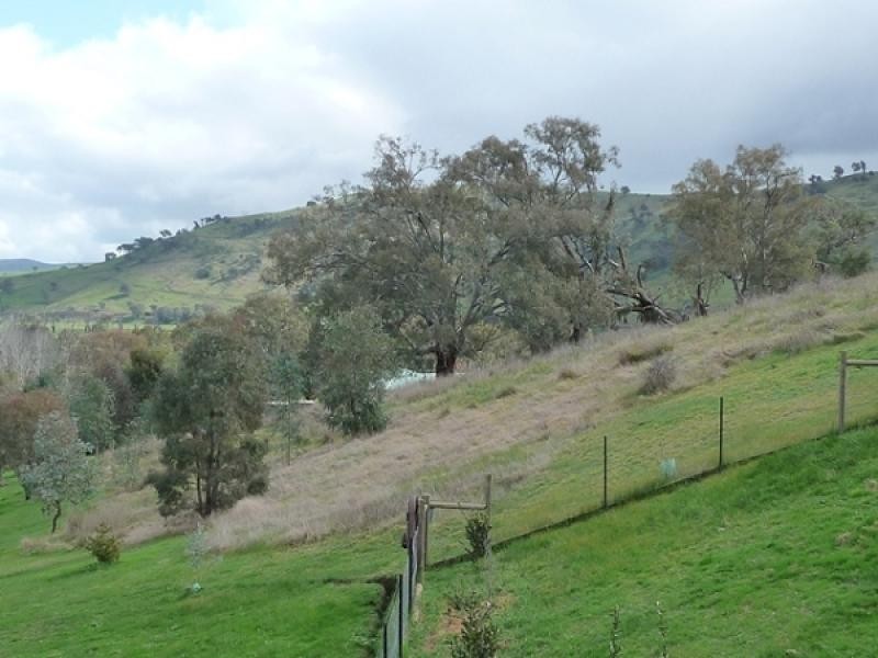 15 Yabba Road, Tallangatta East VIC 3700