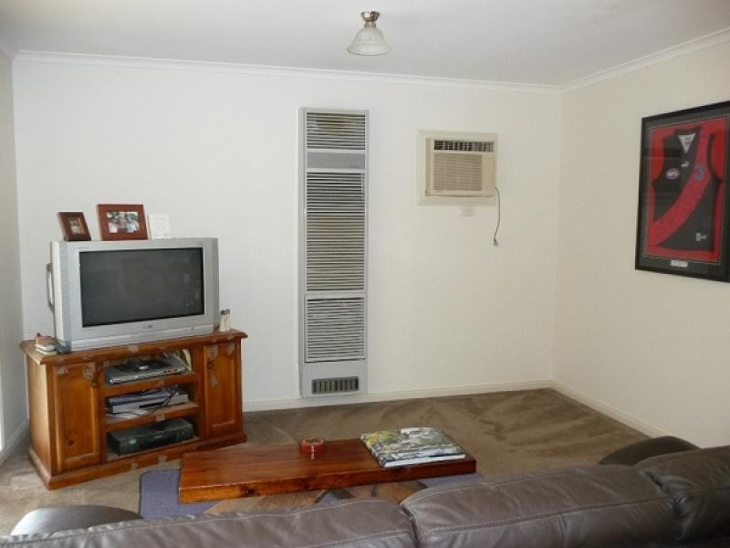 2 /427 Lawrence Street, Wodonga VIC 3690