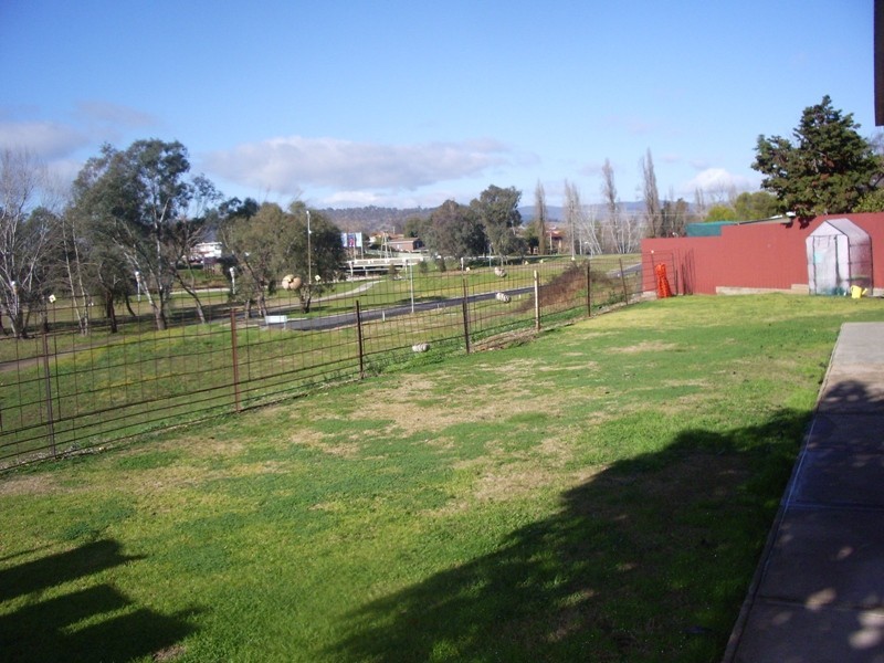 4 Bartel Ct, Wodonga VIC 3690