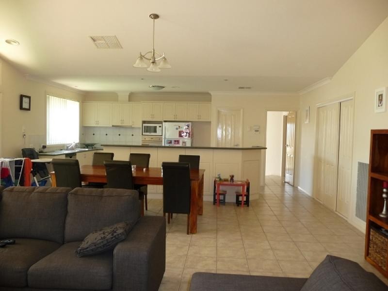 26 Whernside Drive, Wodonga VIC 3690