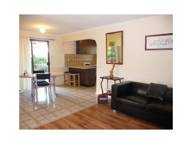 2 /2 Sinnett Court, Wodonga VIC 3690