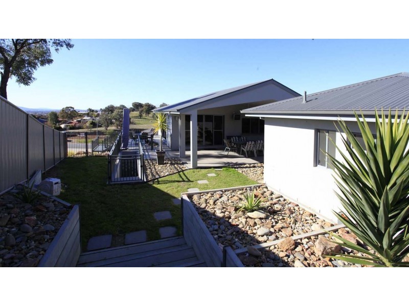 43 Ballara Drive, Wodonga VIC 3690