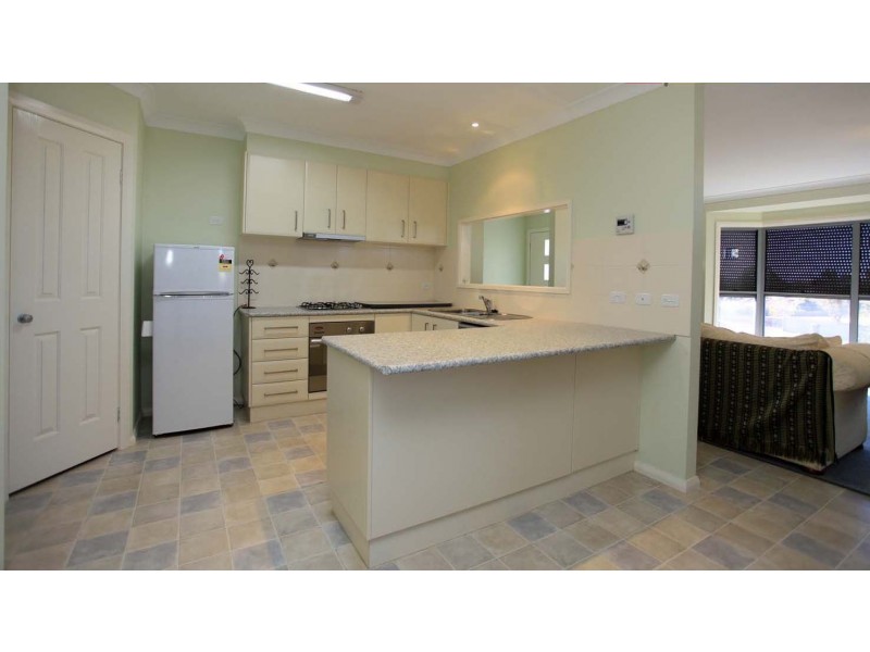 43 Ballara Drive, Wodonga VIC 3690