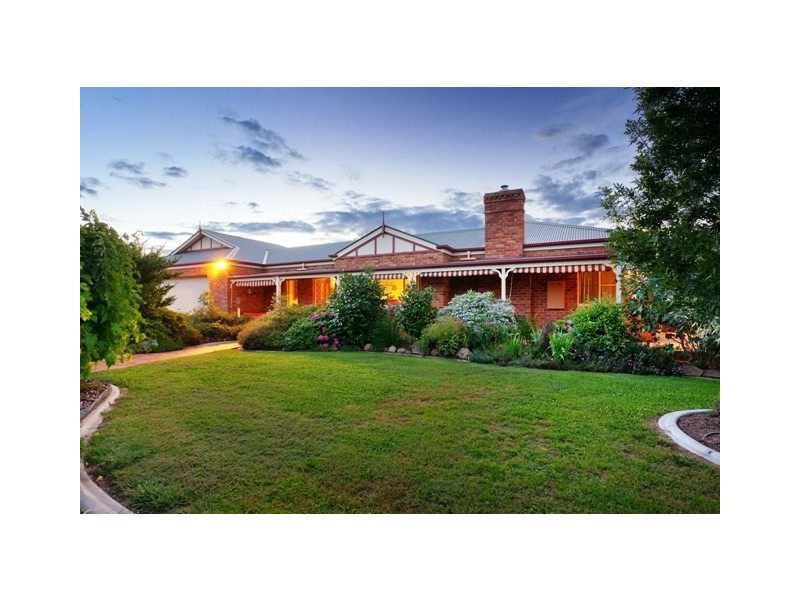 9 Innisfree Drive, Wodonga VIC 3690