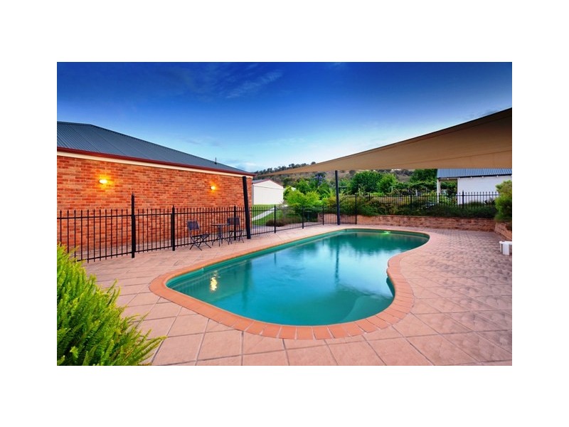 9 Innisfree Drive, Wodonga VIC 3690