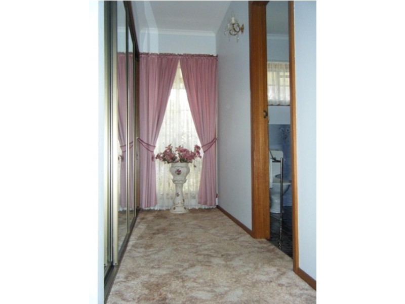 7 Sans Souci Drive, Wodonga VIC 3690