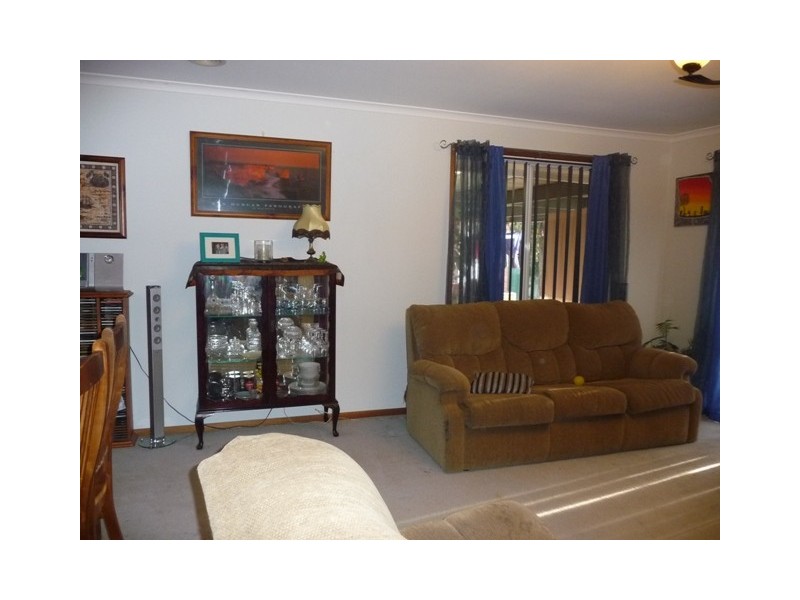1 Falcon Circuit, Wodonga VIC 3690