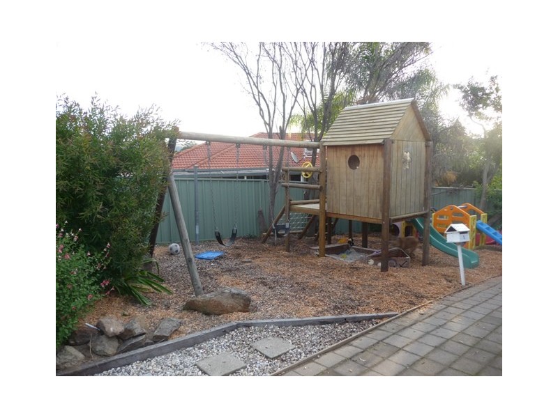 1 Falcon Circuit, Wodonga VIC 3690