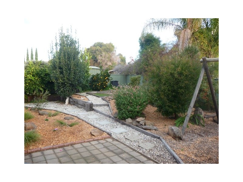 1 Falcon Circuit, Wodonga VIC 3690