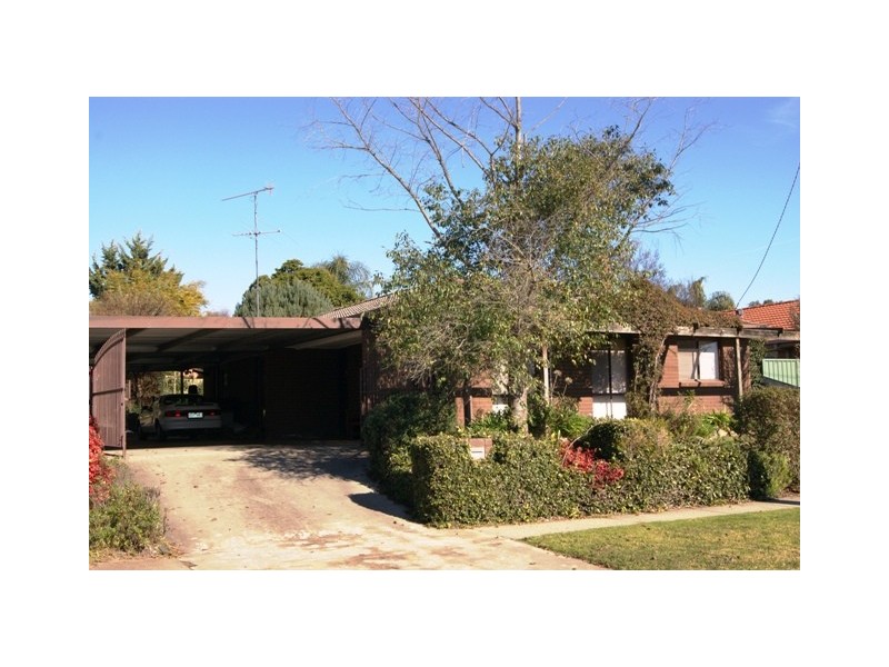 27 Marshall Street, Wodonga VIC 3690
