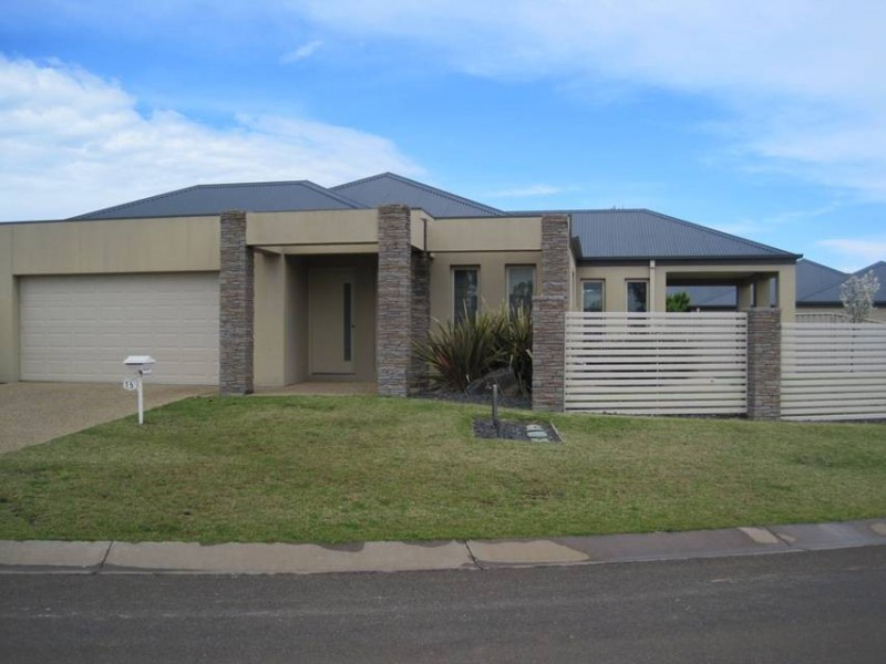 15 Maxwell Drive, Wahgunyah VIC 3687