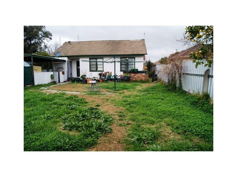 8 Martin Street, Wodonga VIC 3690