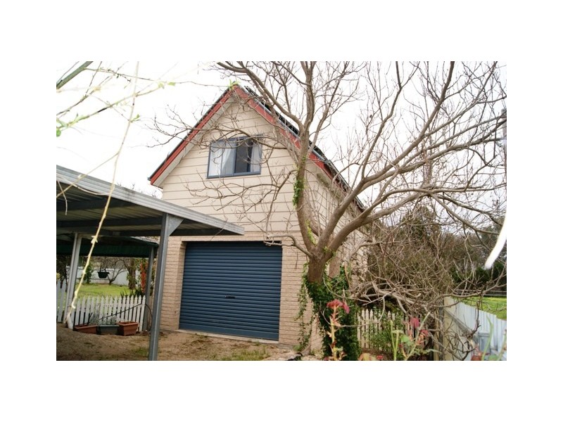 454 Settlers Road, Chiltern VIC 3683