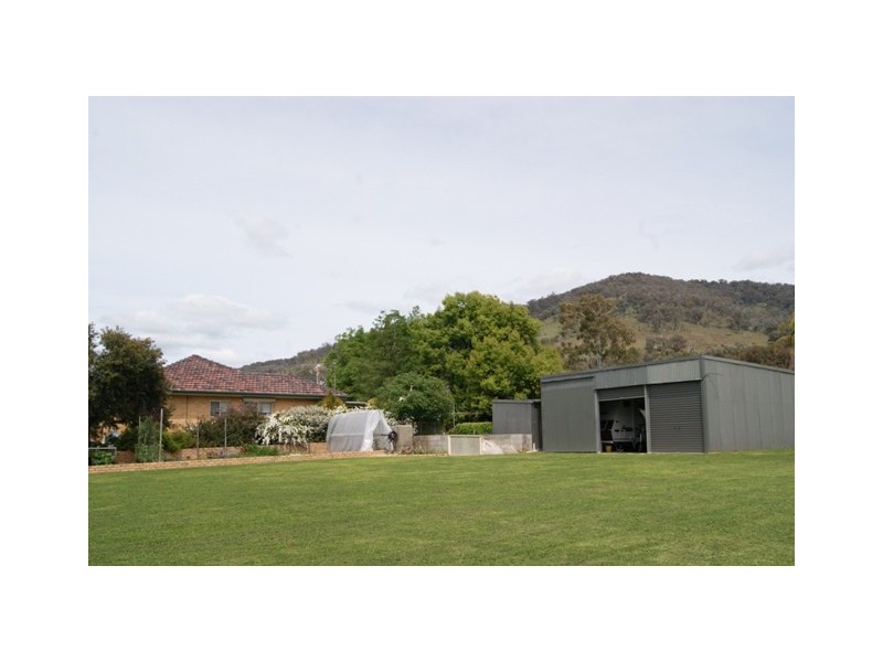 4 Howards Road, Baranduda VIC 3691