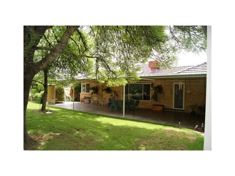 4 Howards Road, Baranduda VIC 3691